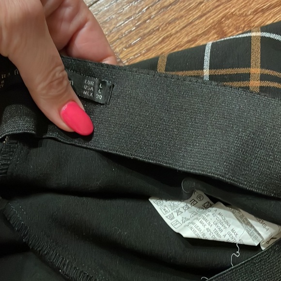 ZARA Trafaluc Collection women’s plaid ruffled hem cropped stretch pants zip LRG - Picture 8 of 13